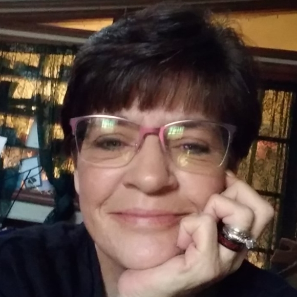 Meet your Posher, Sherryl - Picture 2 of 3